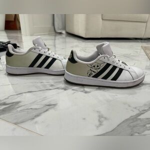 Grogu Star Wars Adidas Grand Court Sneakers SZ 6. Special Edition. Baby Yoda.